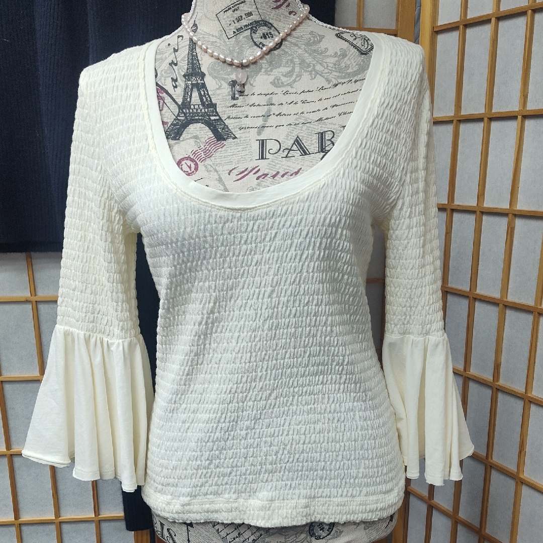 Nwot Anthropologie Elegant Cream Women's Top With Bell Sleeves 3/4 Sz Small